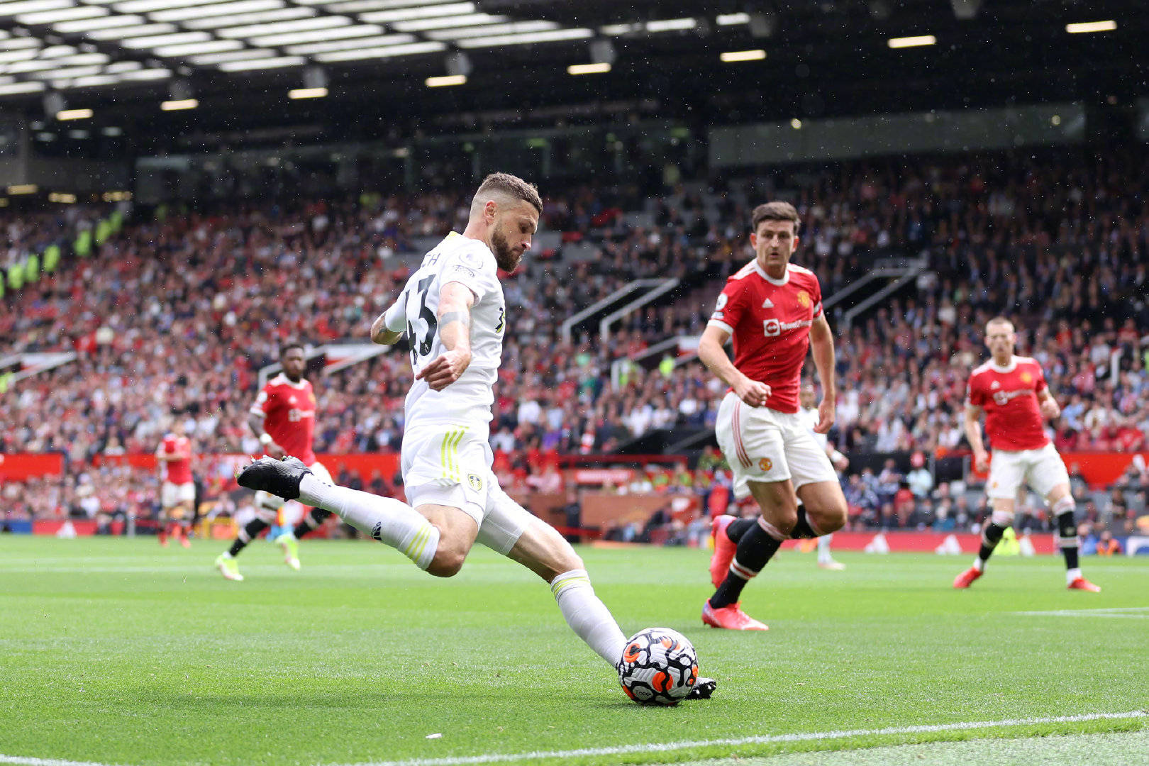 场上献上了 场上献上了